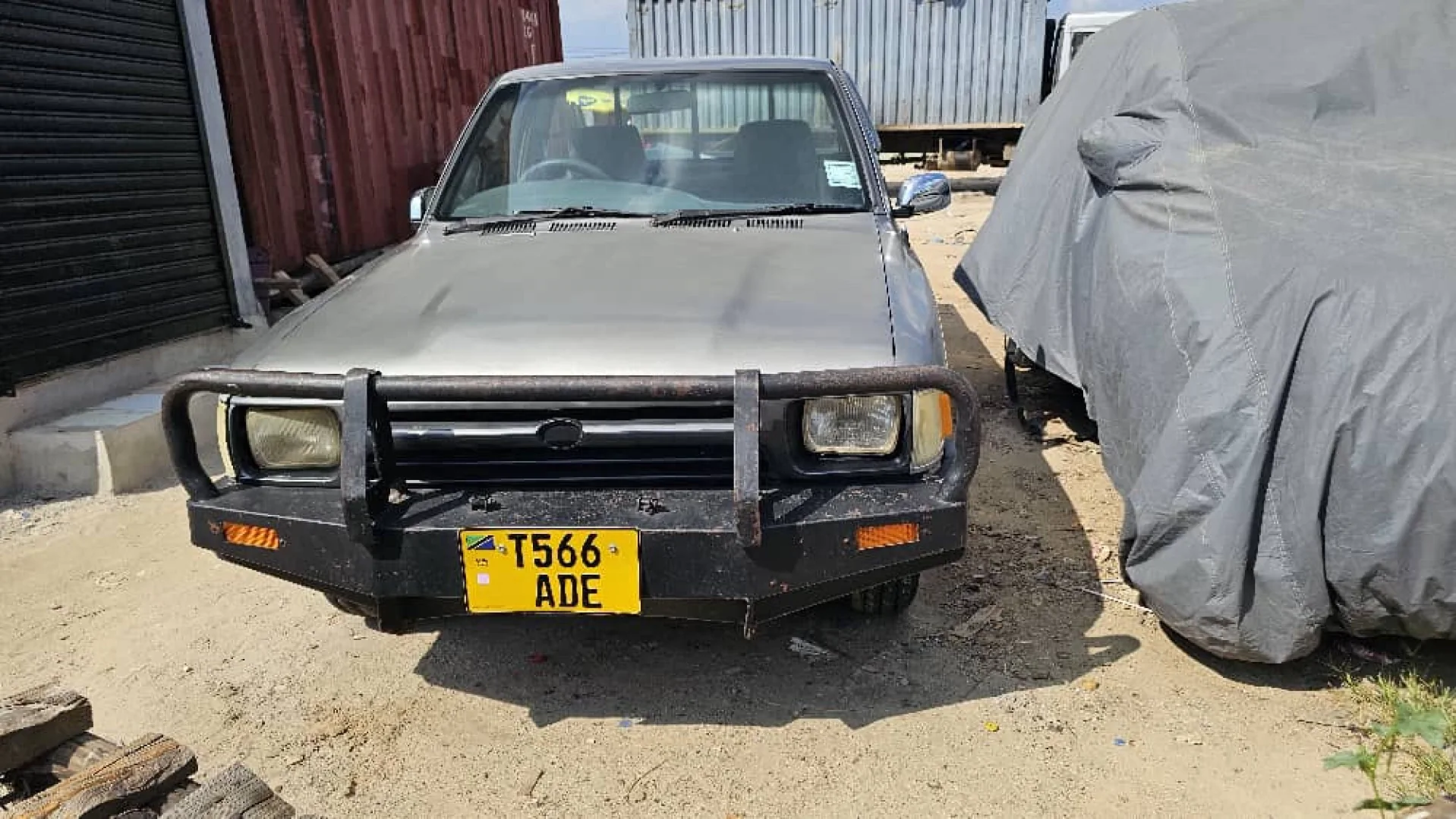 Toyota Hilux Pickup Truck (Petrol)