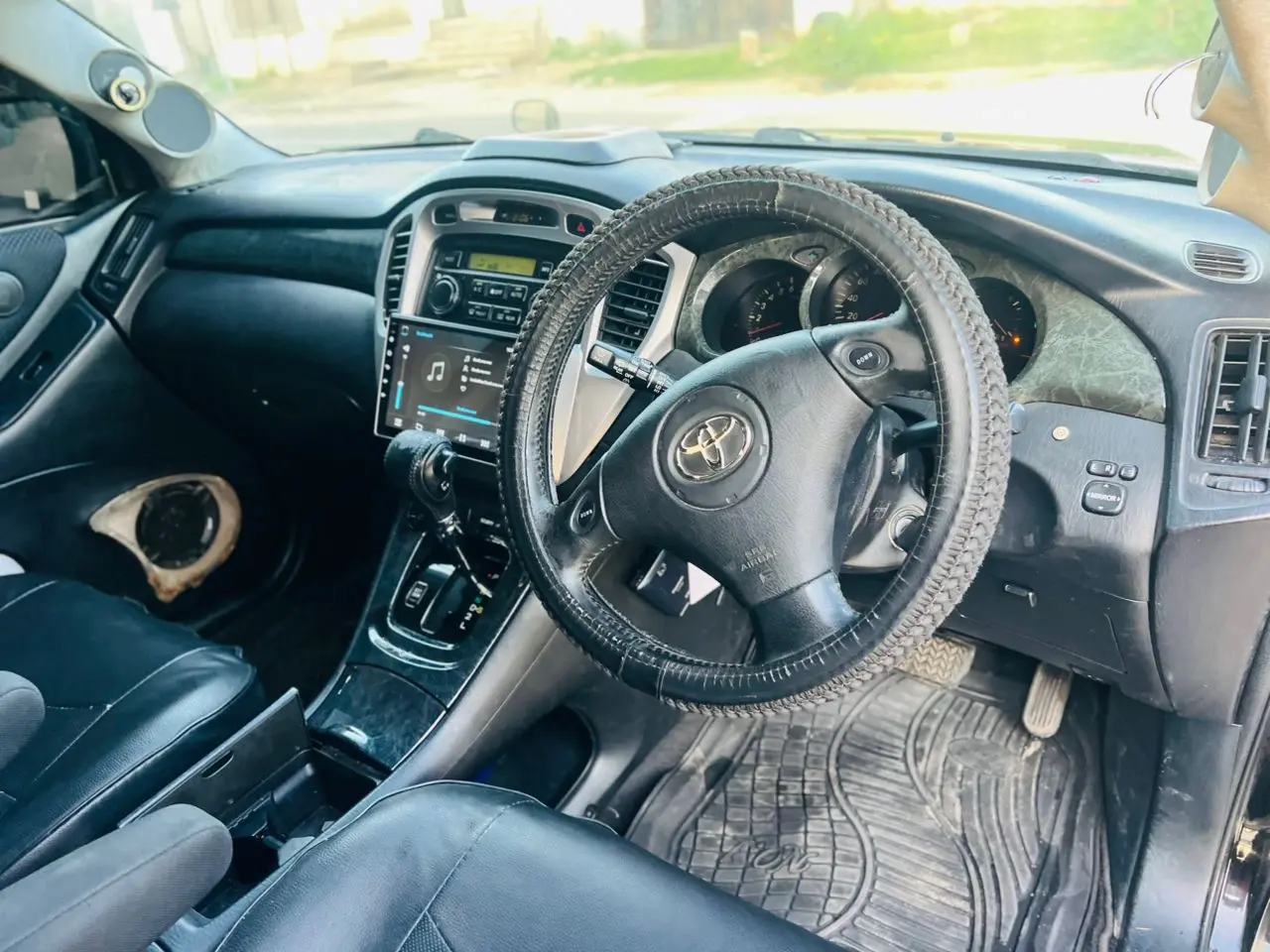 Toyota Kluger V 2006, Black, Low Mileage thumbnail 8