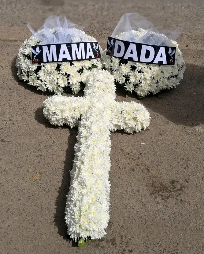 Funeral Wreath Flowers - Namanga thumbnail 3