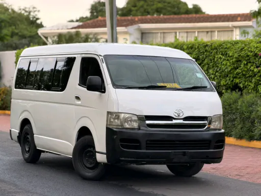 Toyota Hiace Quantum 2010