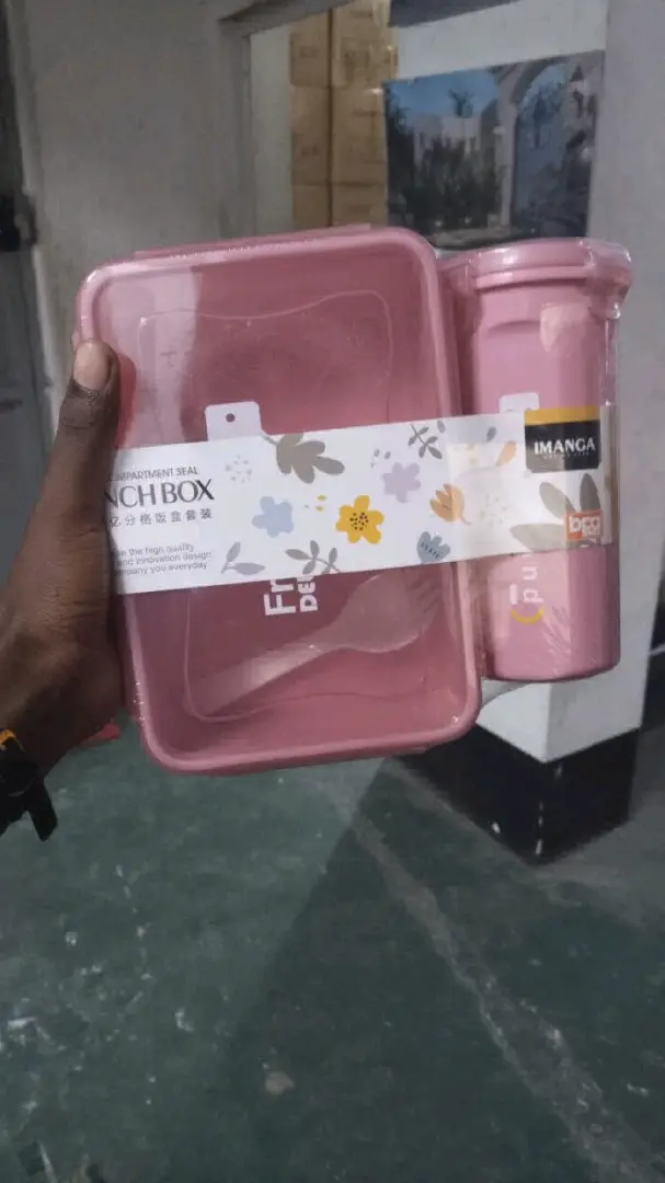 Lunch Box ya Kisasa na Chupa ya Maji thumbnail 2