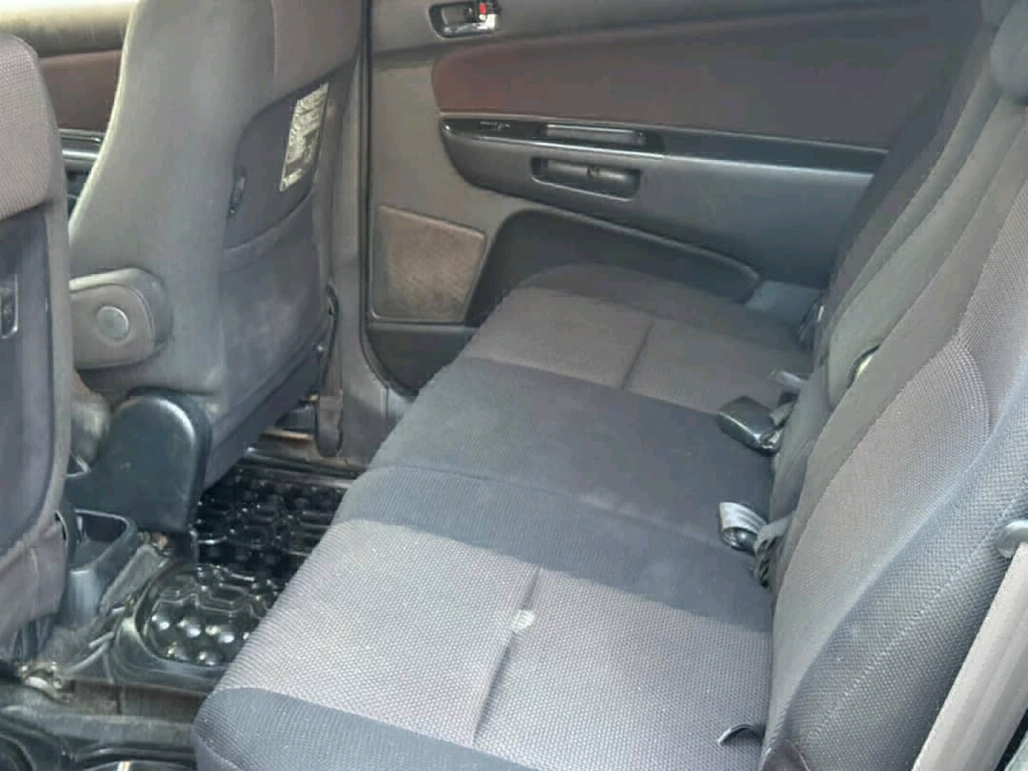 Black Toyota Wish 2005 Full AC (Reg No. DST) thumbnail 6
