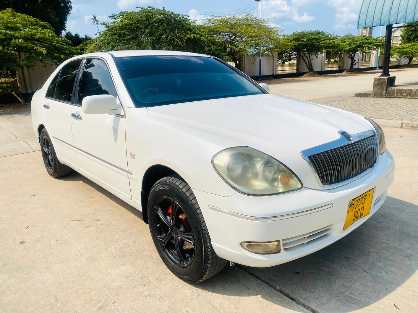 Toyota Brevis 2003, 1JZ Engine, Full AC, Delivery Available