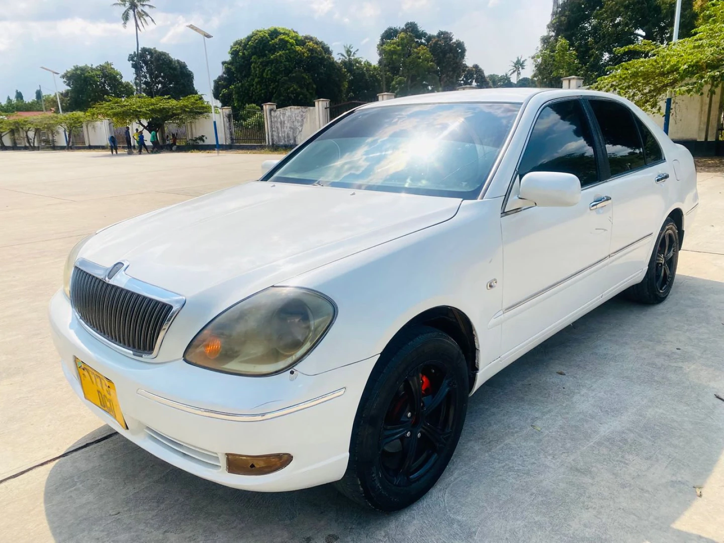 Toyota Brevis 2003, 1JZ Engine, Full AC, Delivery Available thumbnail 2
