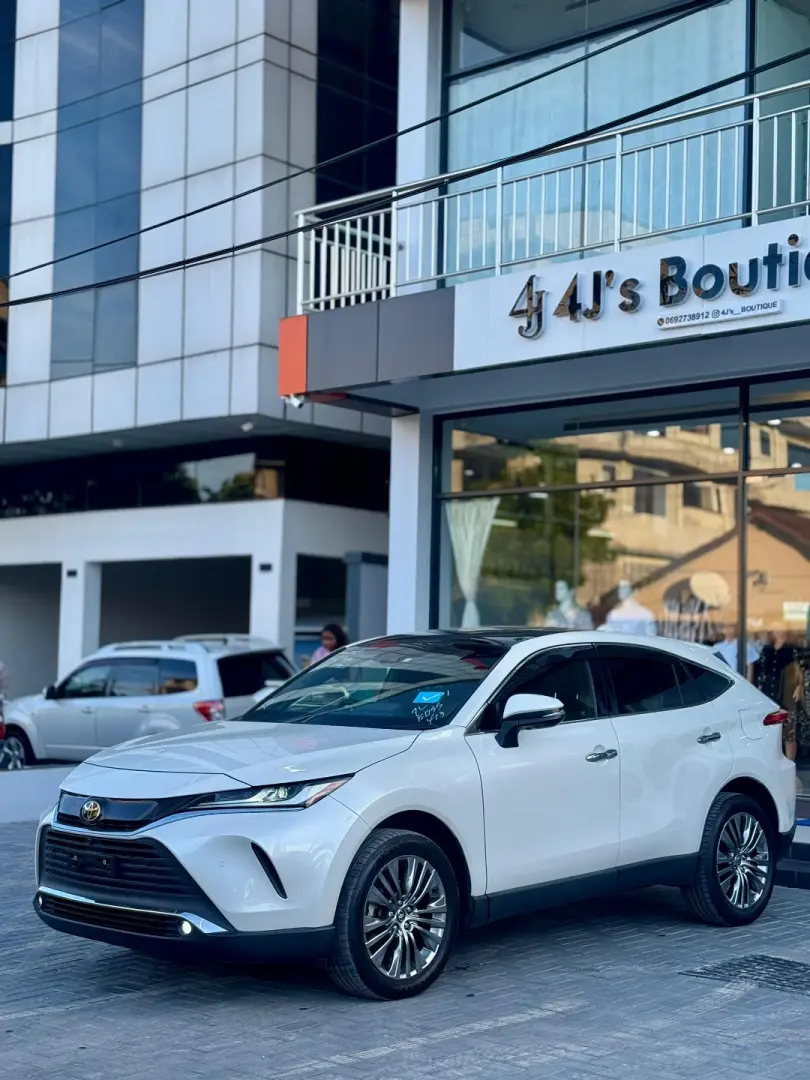 Toyota Harrier 2020/2021 - White thumbnail 4