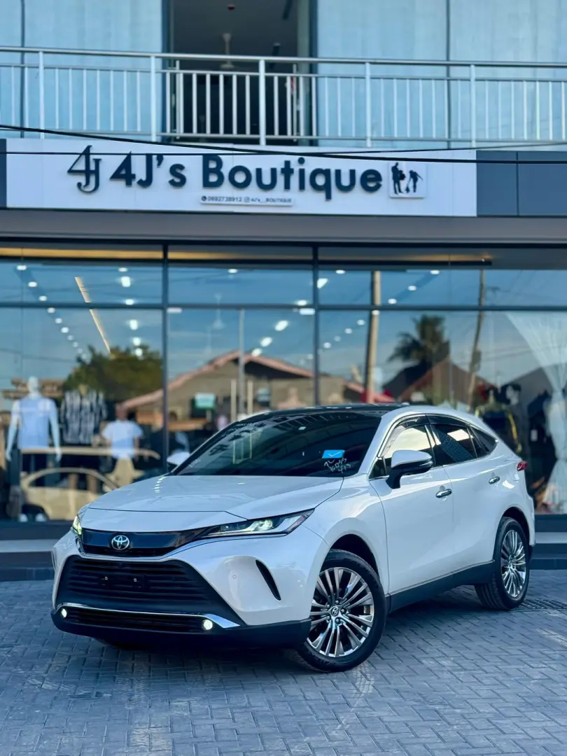 Toyota Harrier 2020/2021 - White thumbnail 9