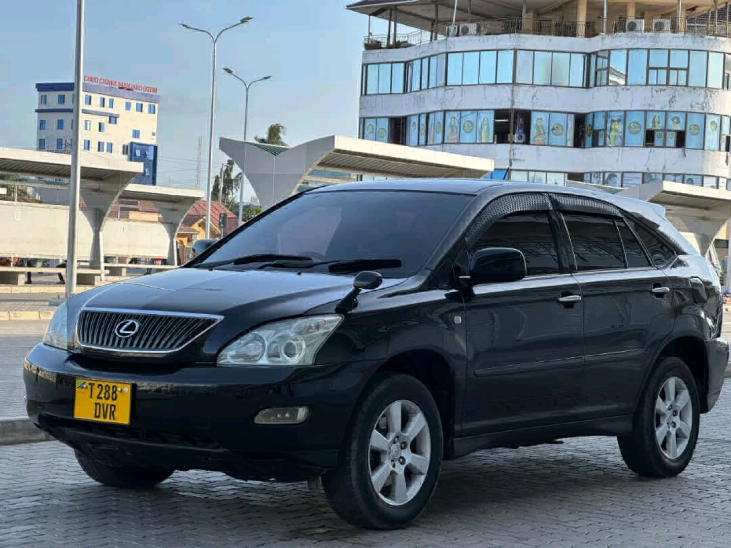 Toyota Harrier 2005 DVR Full AC thumbnail 2