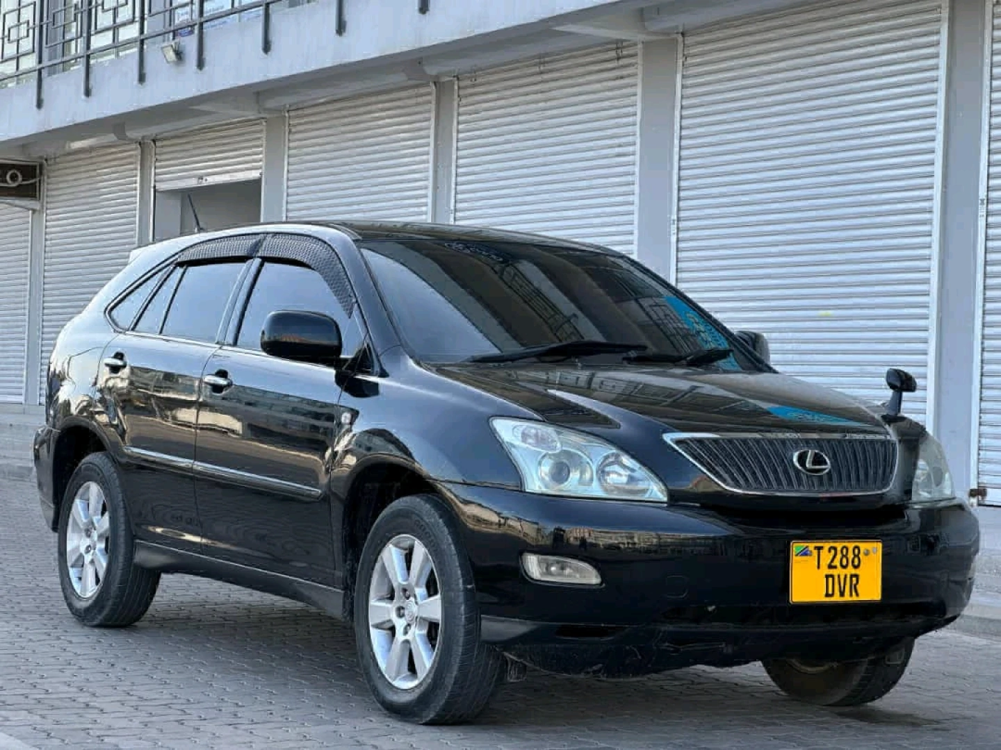 Toyota Harrier 2005 DVR Full AC thumbnail 3