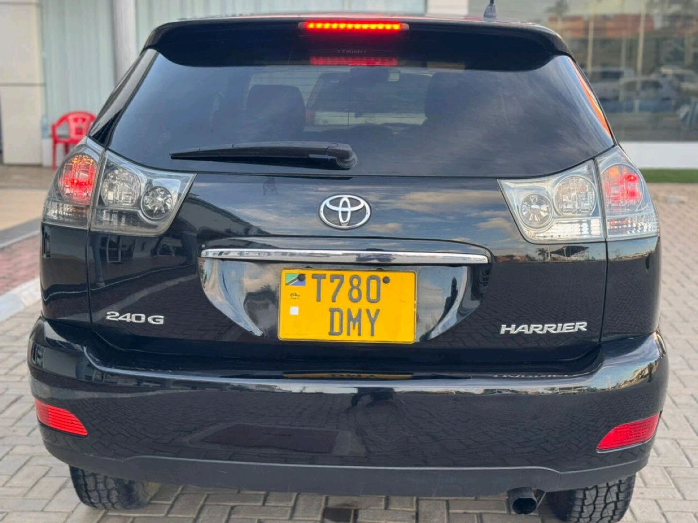 Black Toyota Harrier New 2360 CC thumbnail 2