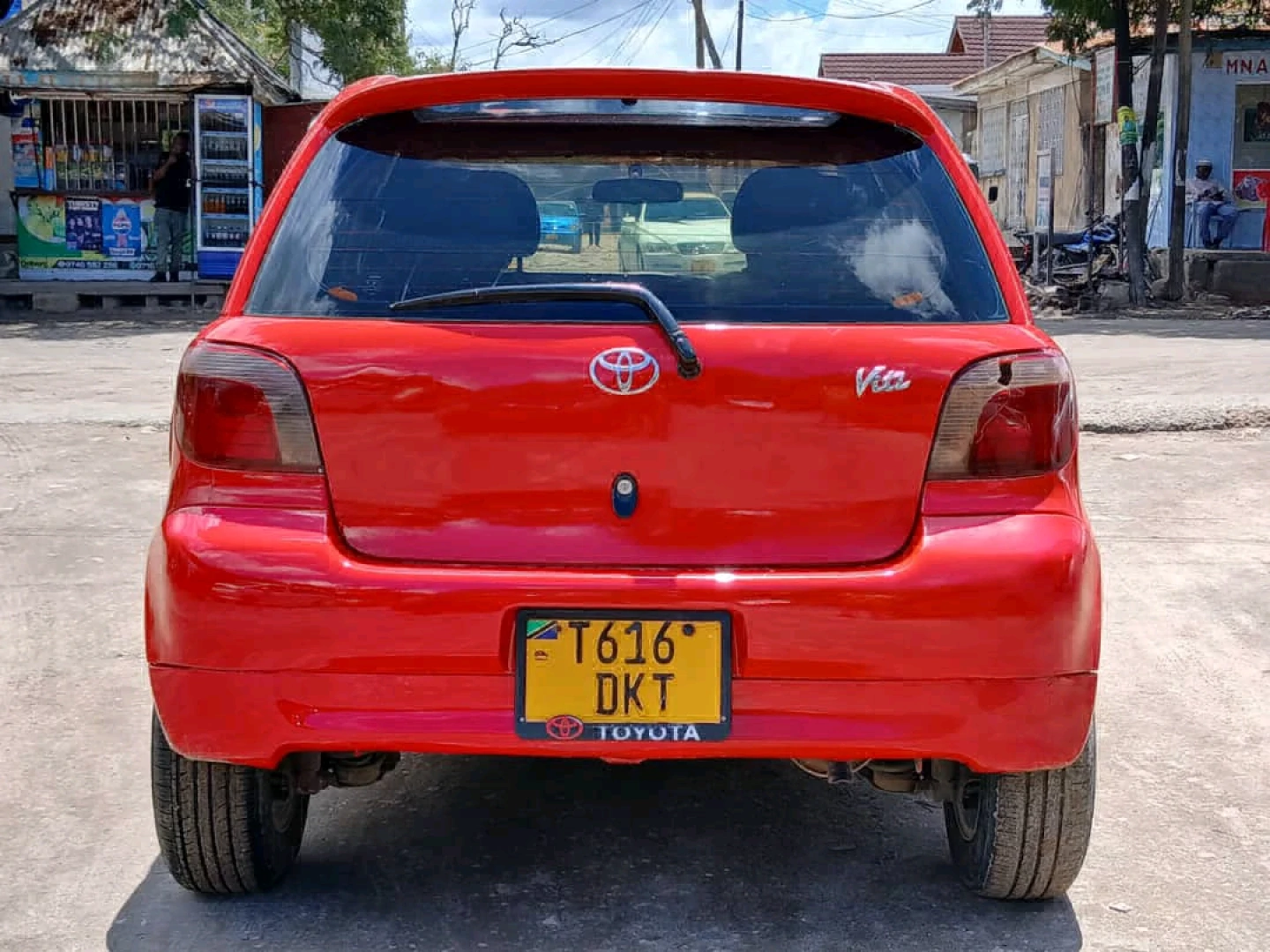Used Red Toyota Vitz Hatchback (1290cc) thumbnail 5