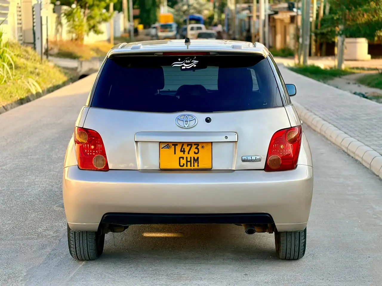 Toyota Ist 2005 (CHM) thumbnail 3