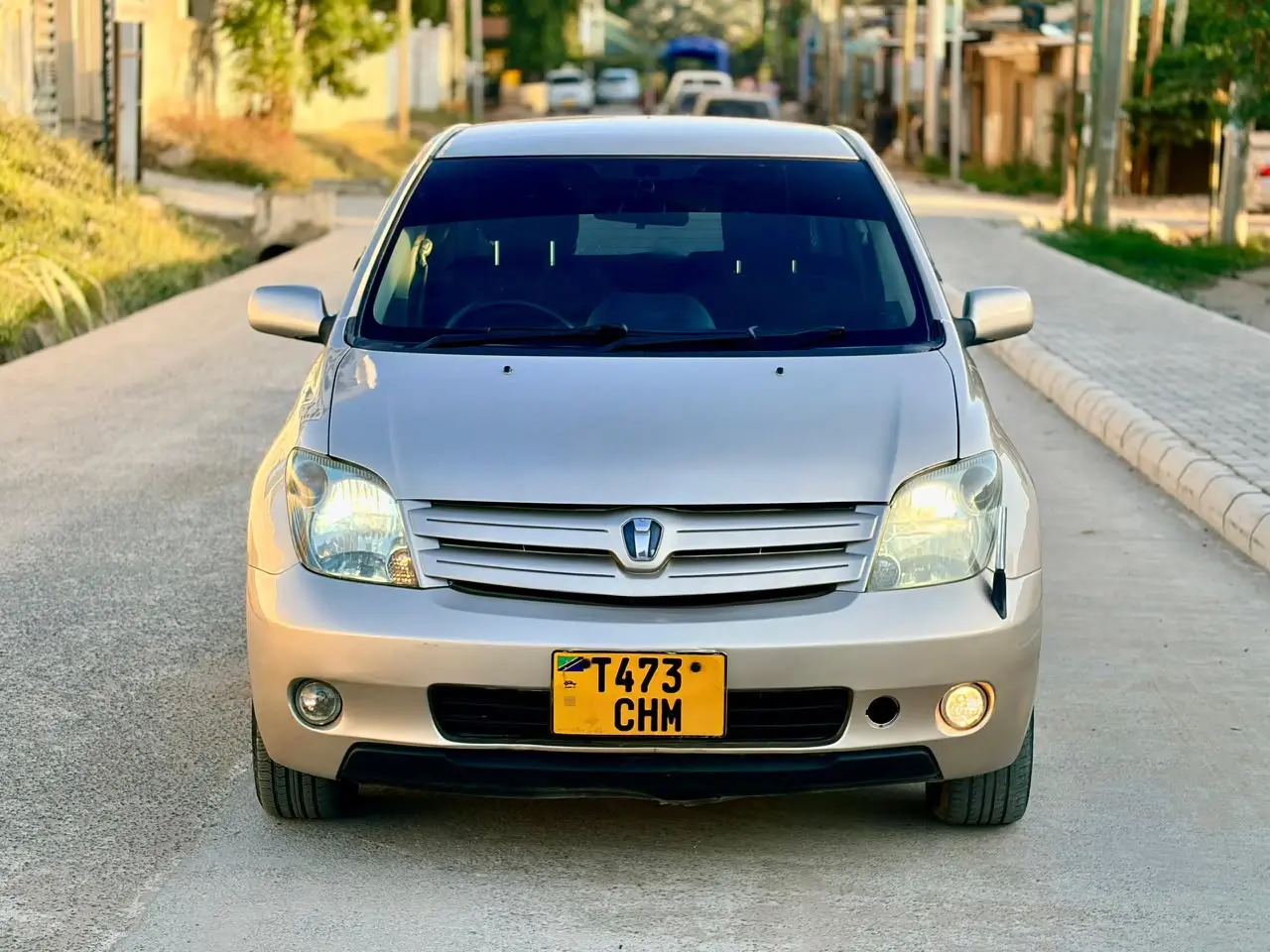 Toyota Ist 2005 (CHM) thumbnail 4