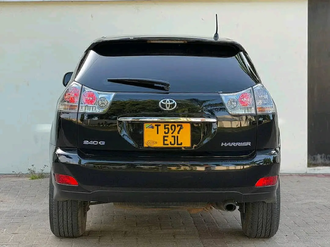 Toyota Harrier 2006 Nyeusi thumbnail 2