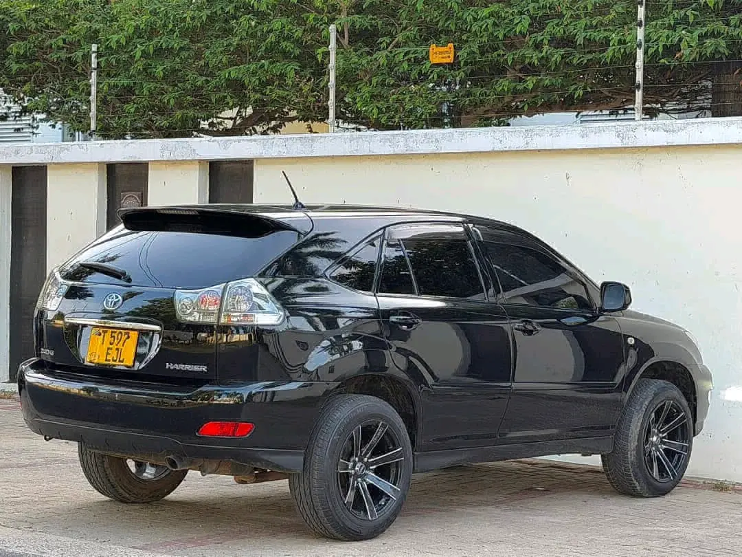 Toyota Harrier 2006 Nyeusi thumbnail 6