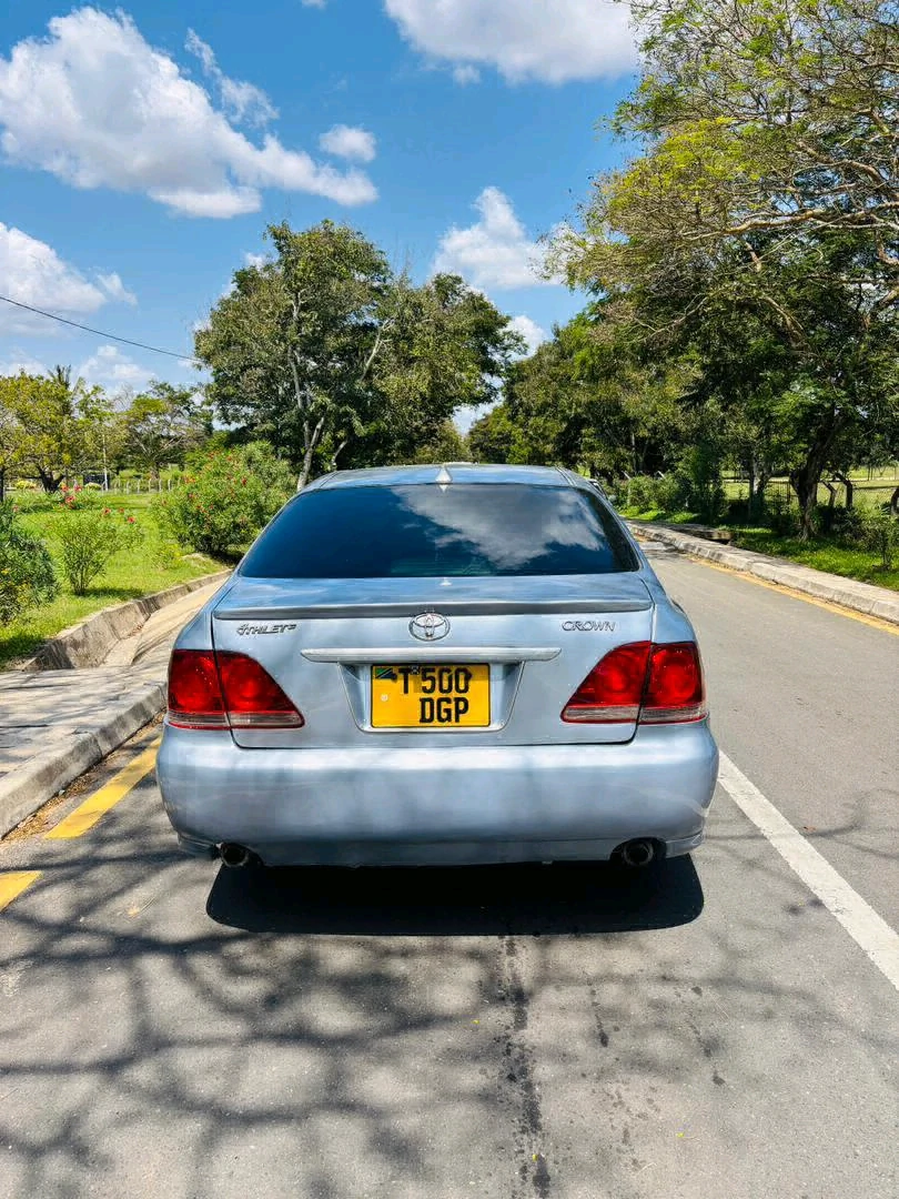 Toyota Crown Athlete 2004 Low Mileage thumbnail 7