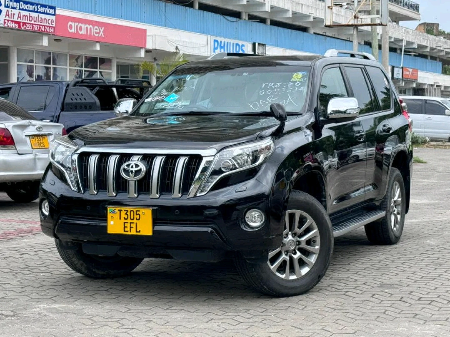 Used 2017 Toyota Land Cruiser Prado TX L 4WD thumbnail 3