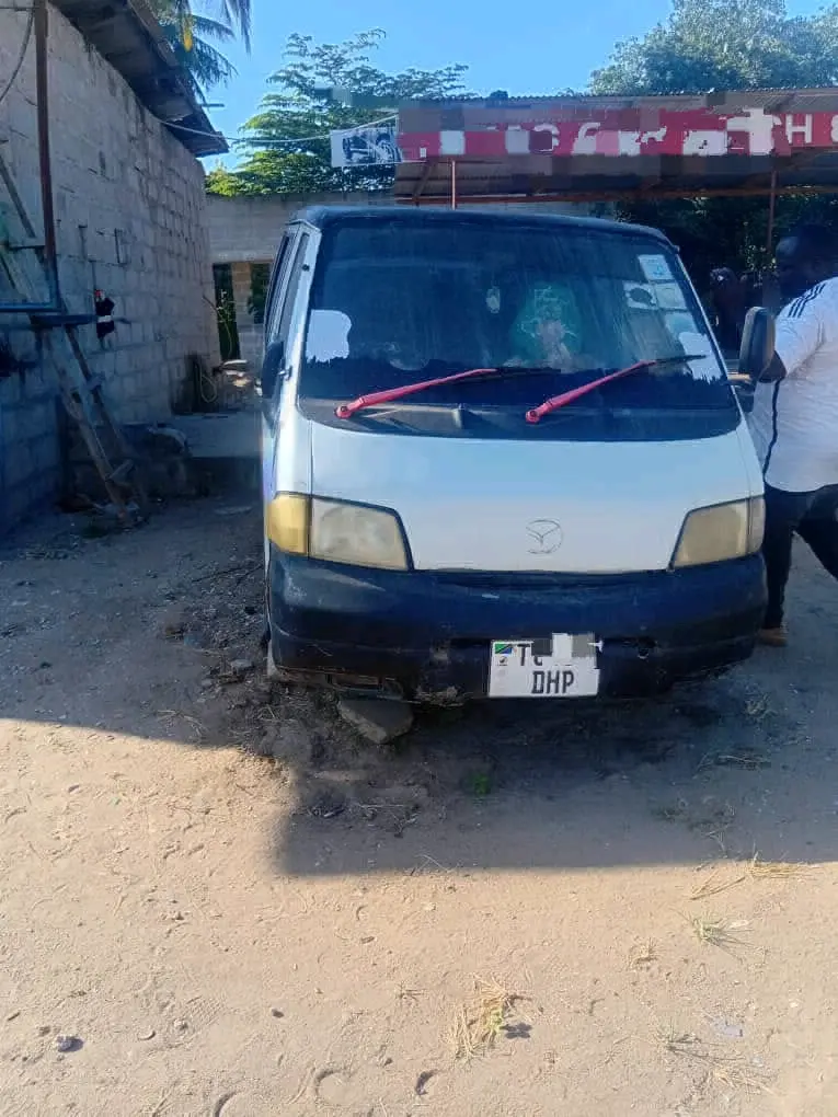 Used White Mazda Minibus for Sale