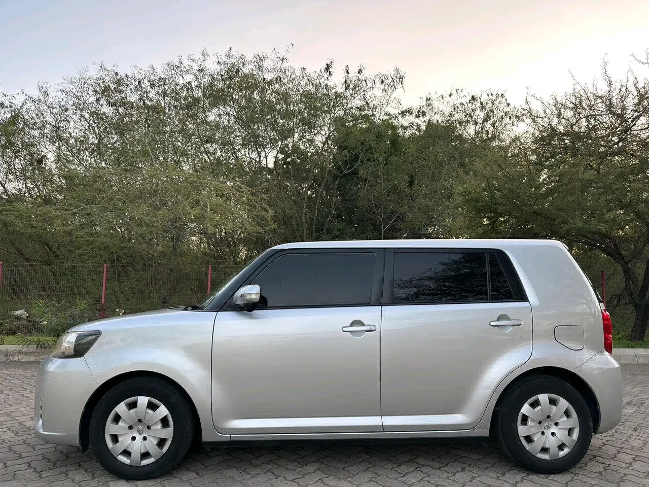 2009 Silver Toyota Rumion 1.5L AC Exchange Allowed thumbnail 3