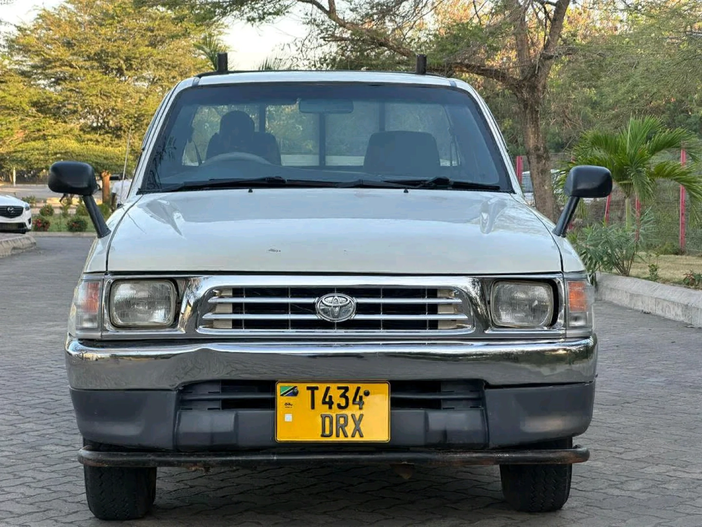 Toyota Hilux Pickup Single Cabin 1998
