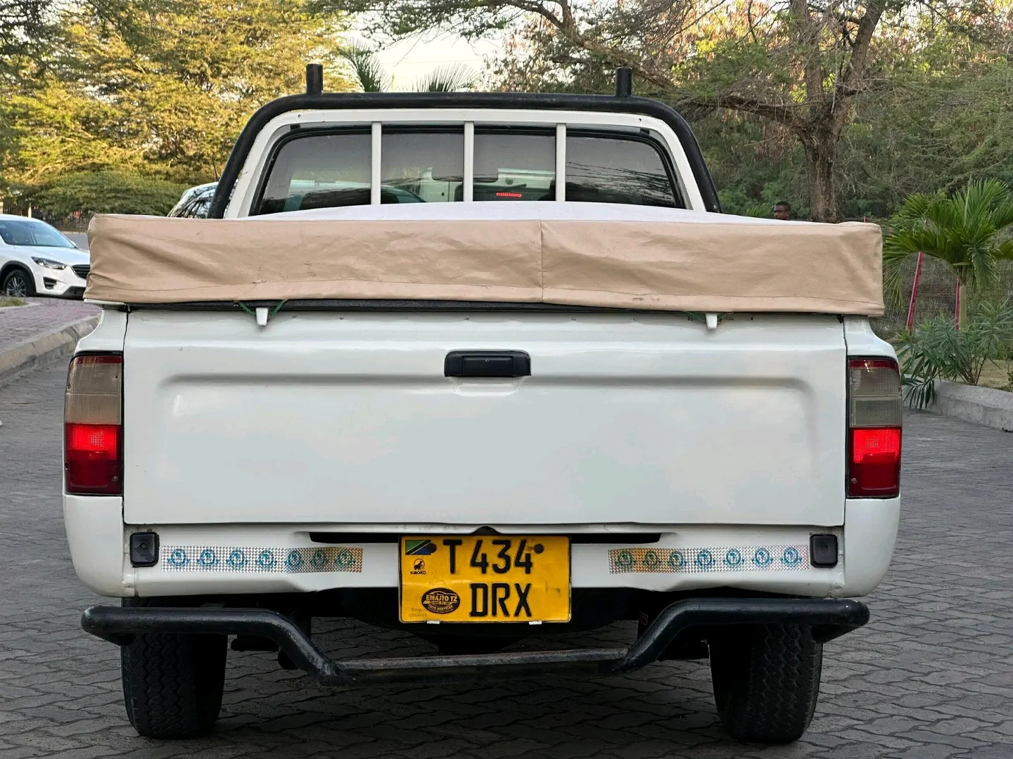 Toyota Hilux Pickup Single Cabin 1998 thumbnail 7