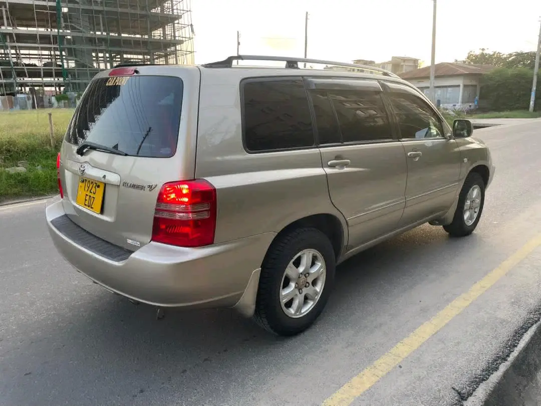Toyota Kluger 2002, Gold/Beige thumbnail 2