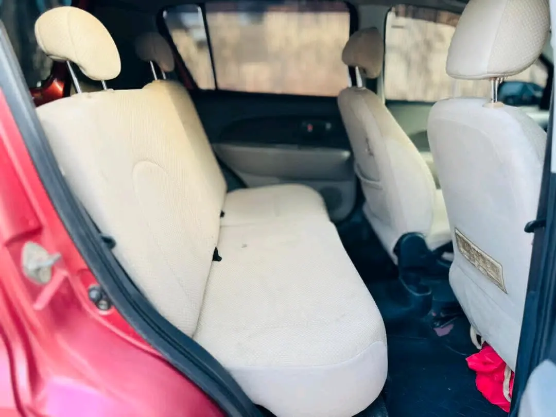 Pink Toyota Passo thumbnail 9