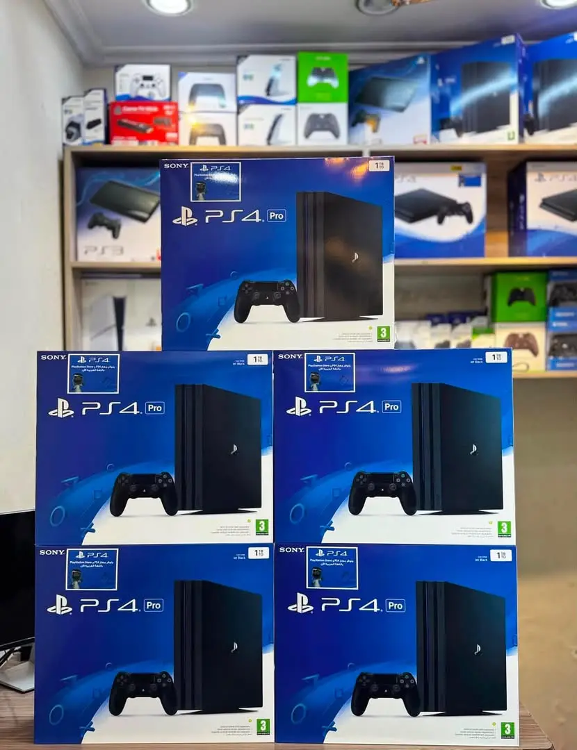PS4 Pro 1TB Boxed (15 Games + 1 Controller)