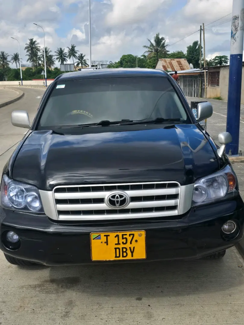 Toyota Kluger 2004 (DBY)