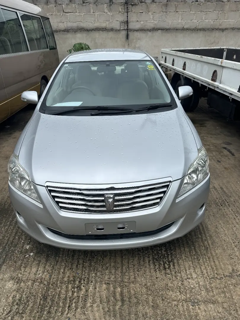 Toyota Premio 2010