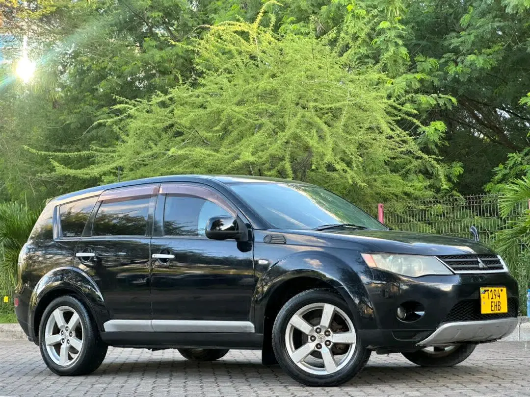 2007 Mitsubishi Outlander (EHB) thumbnail 2