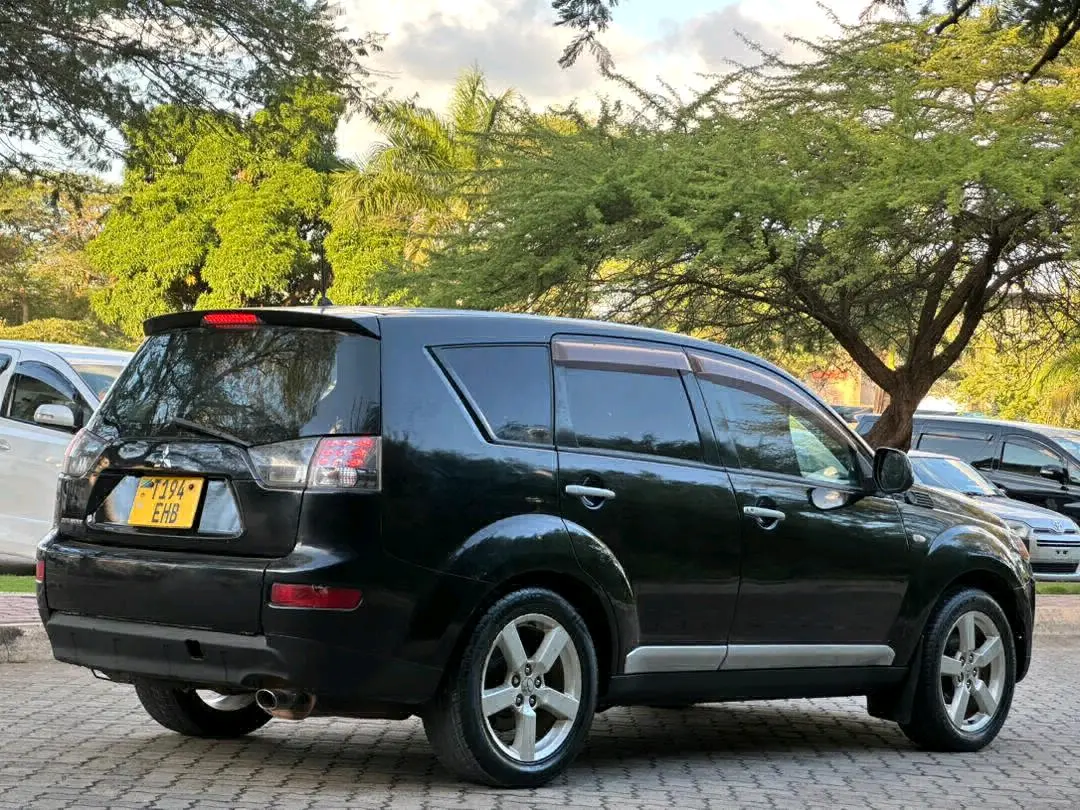 2007 Mitsubishi Outlander (EHB) thumbnail 6