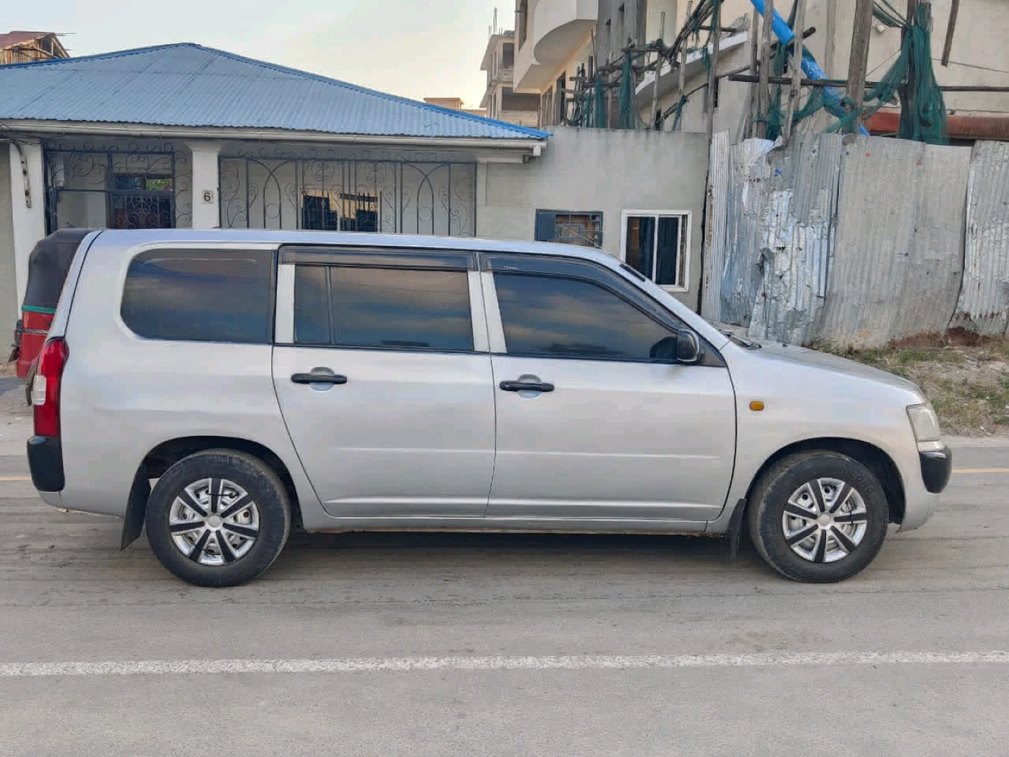 Toyota Probox Van 2008 Silver Full AC thumbnail 3