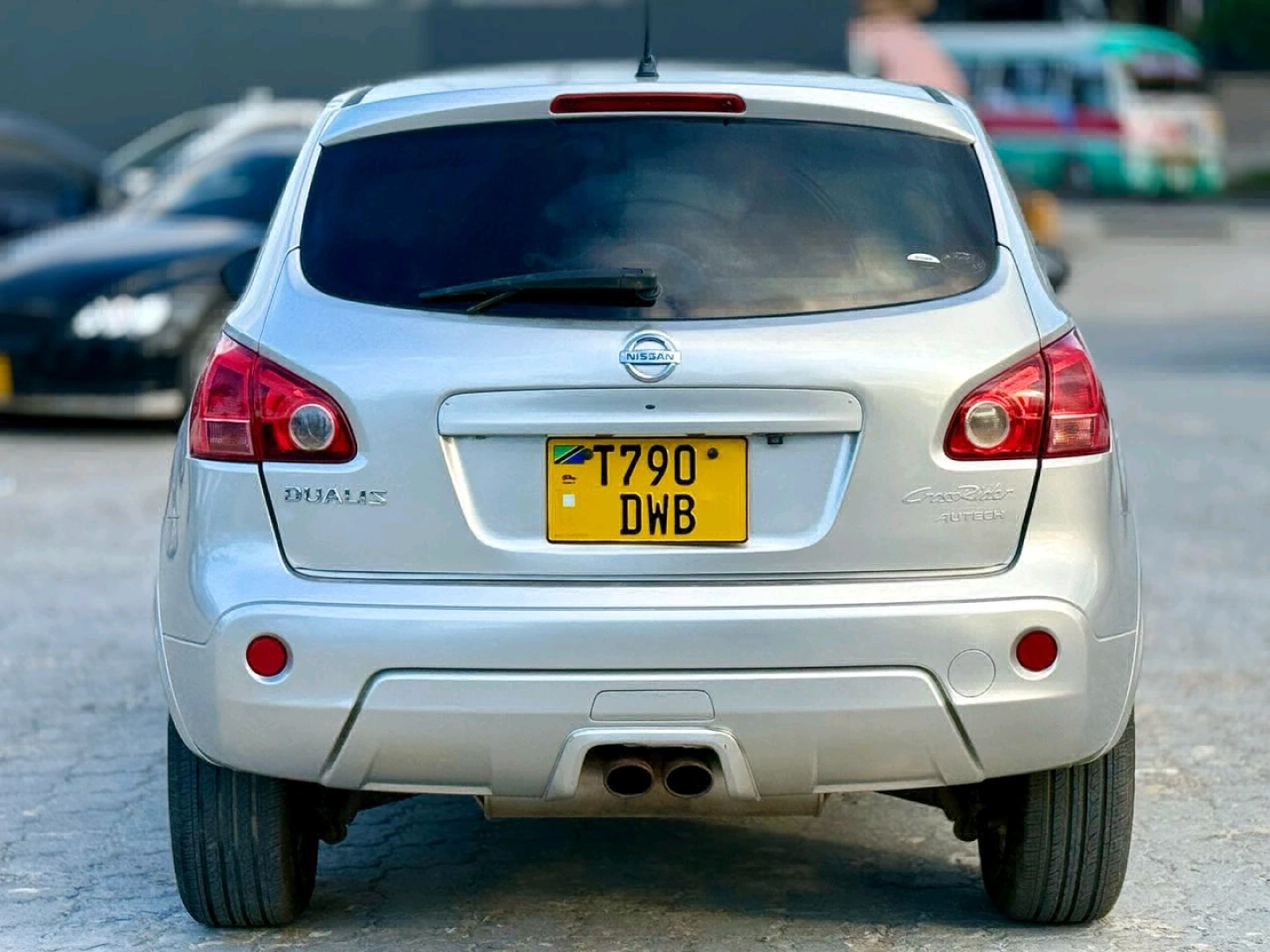 Silver Nissan Dualis/Qashqai Crossrider SUV thumbnail 5