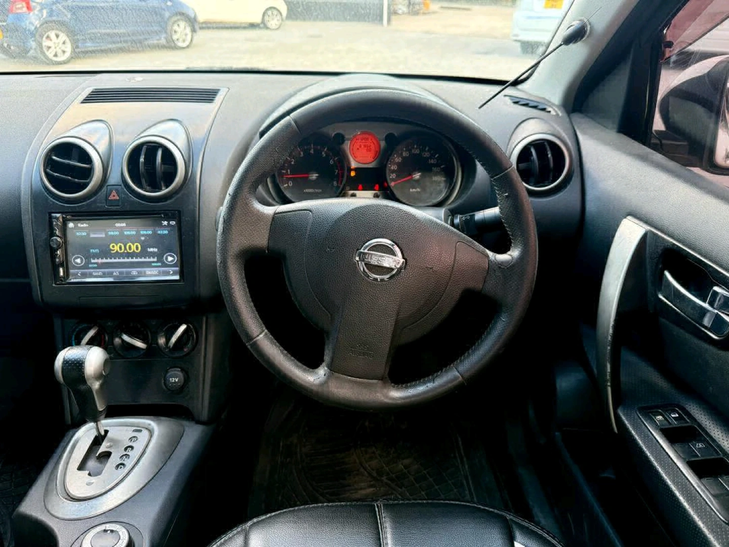 Silver Nissan Dualis/Qashqai Crossrider SUV thumbnail 8