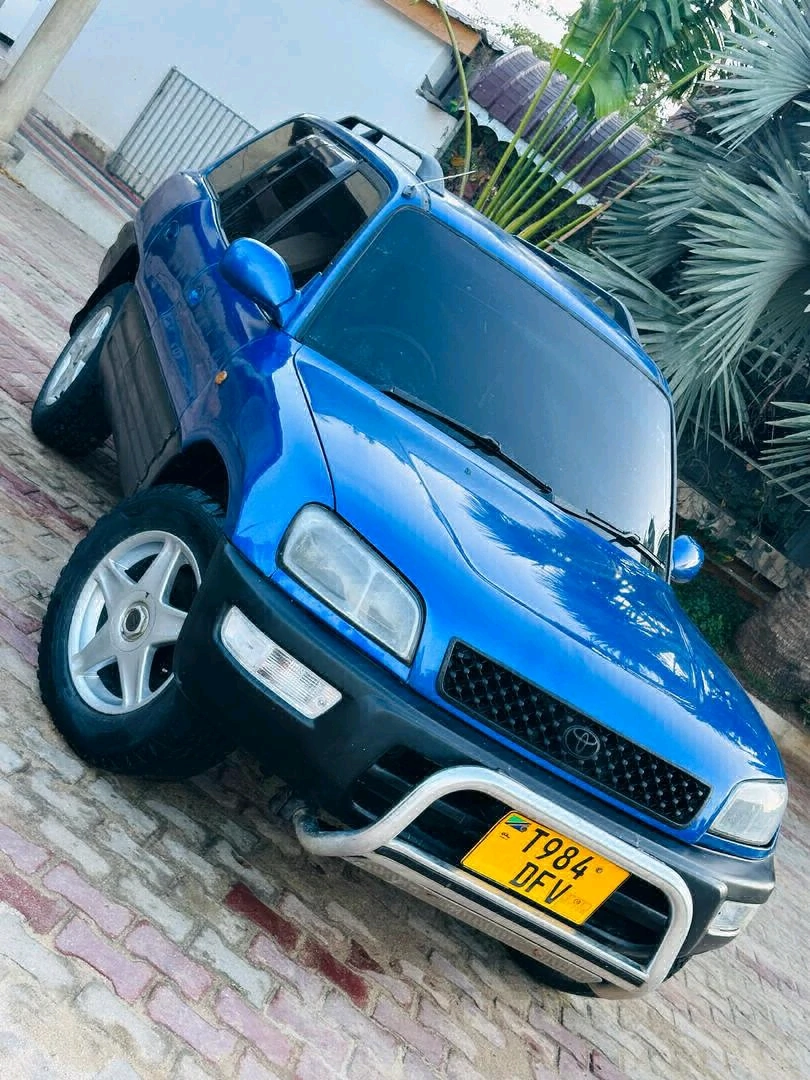 Toyota RAV4 Old Model (Reg DFV) thumbnail 4