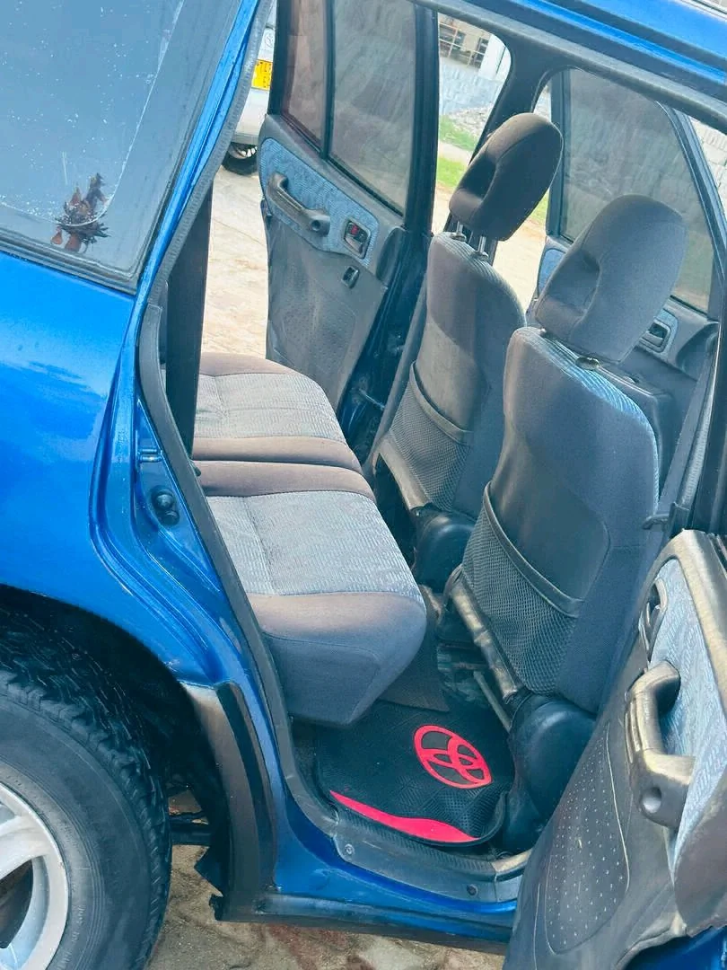 Toyota RAV4 Old Model (Reg DFV) thumbnail 9