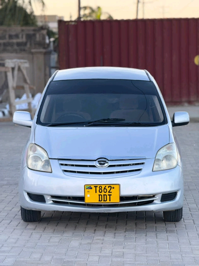 Used Silver Toyota Spacio 1490cc