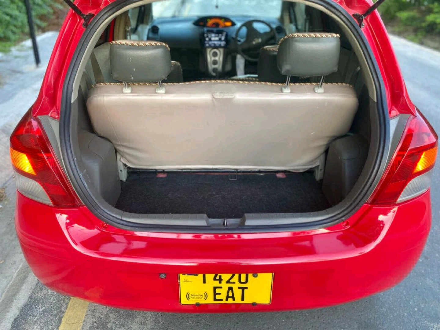 Toyota Vitz New Model Red Car thumbnail 6