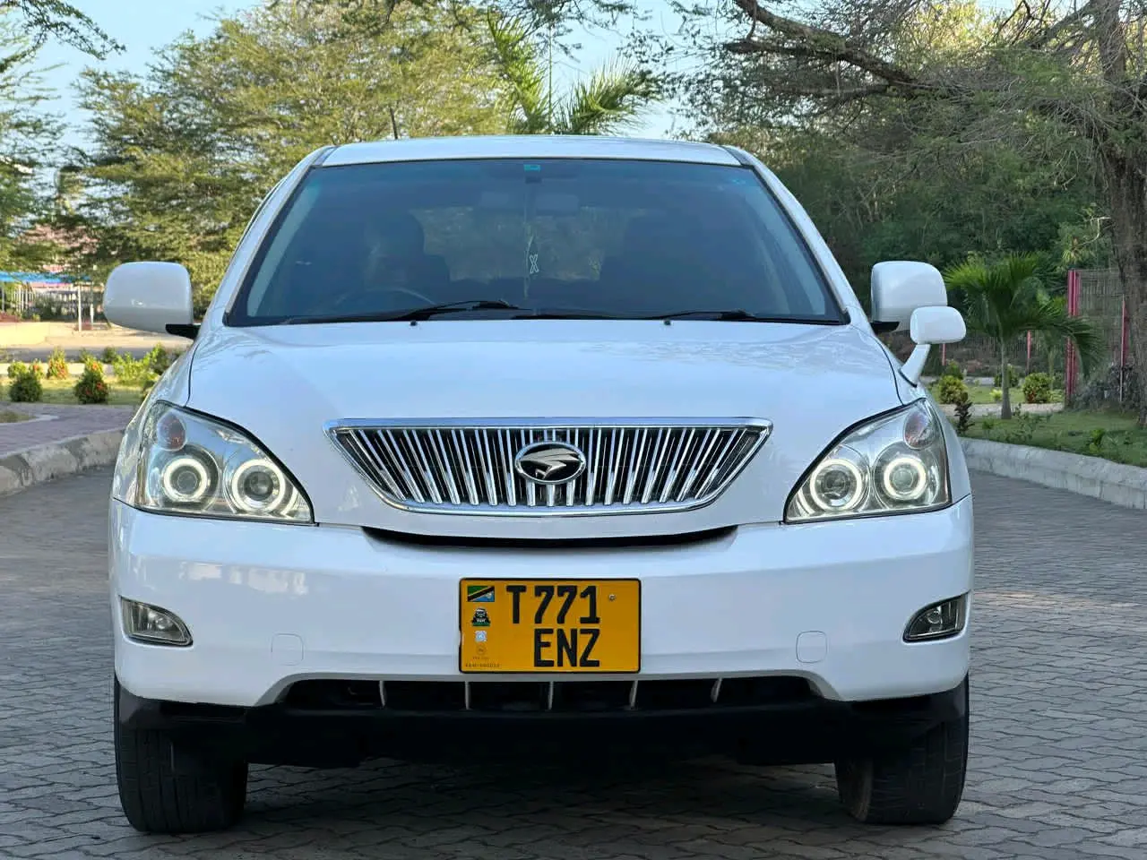 Toyota Harrier 2004, 2AZ Engine, White