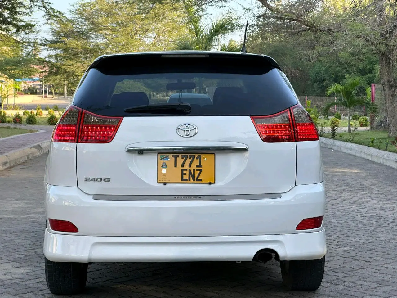 Toyota Harrier 2004, 2AZ Engine, White thumbnail 5