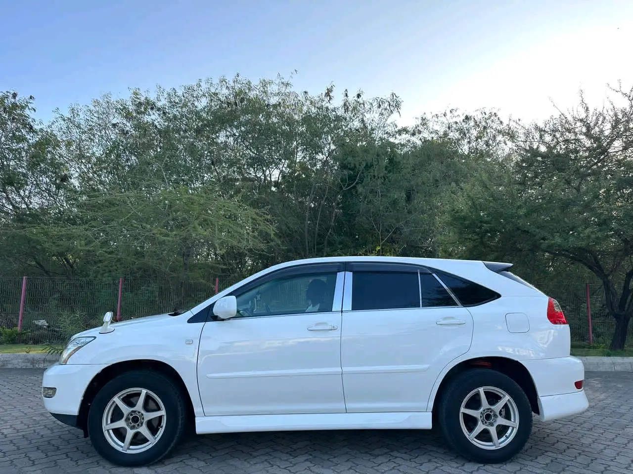 Toyota Harrier 2004, 2AZ Engine, White thumbnail 6