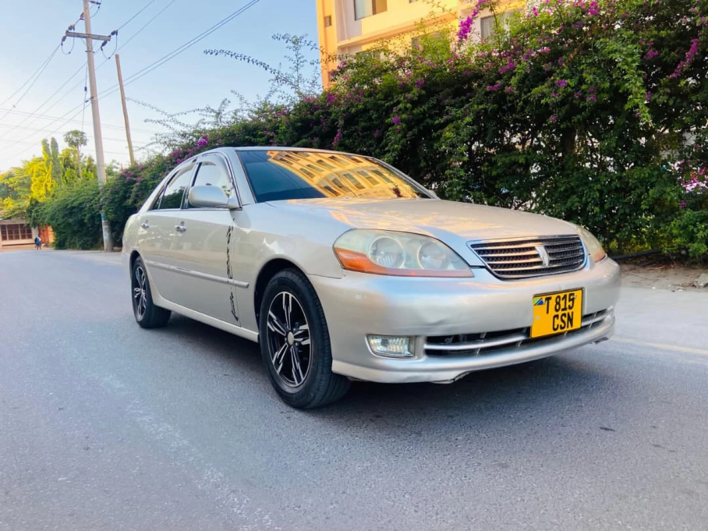 Toyota Mark II Grand GX110 Sedan thumbnail 2