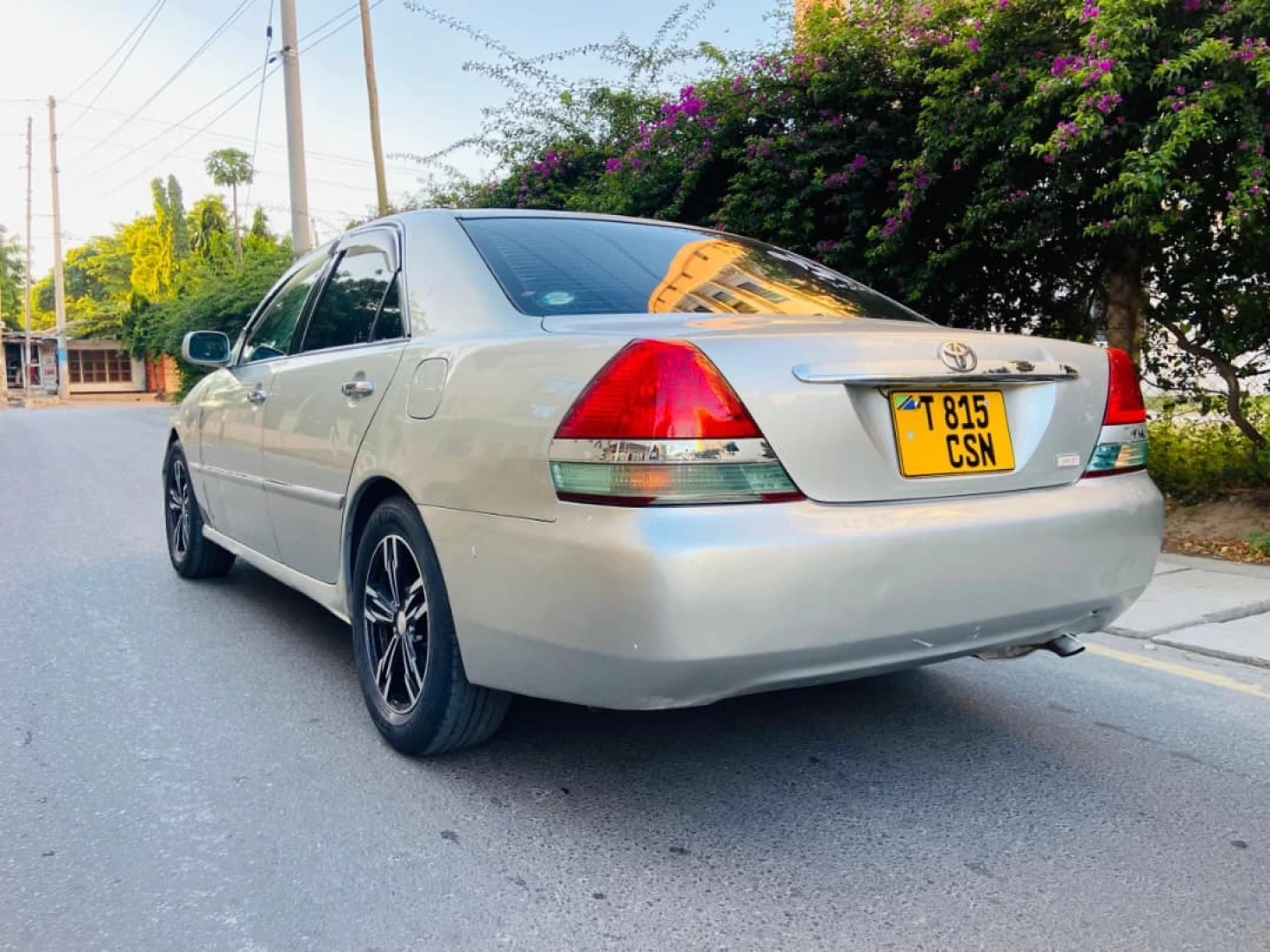 Toyota Mark II Grand GX110 Sedan thumbnail 6