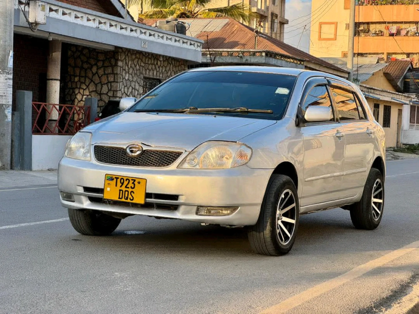 Toyota Runx 2001 Silver 1490 CC
