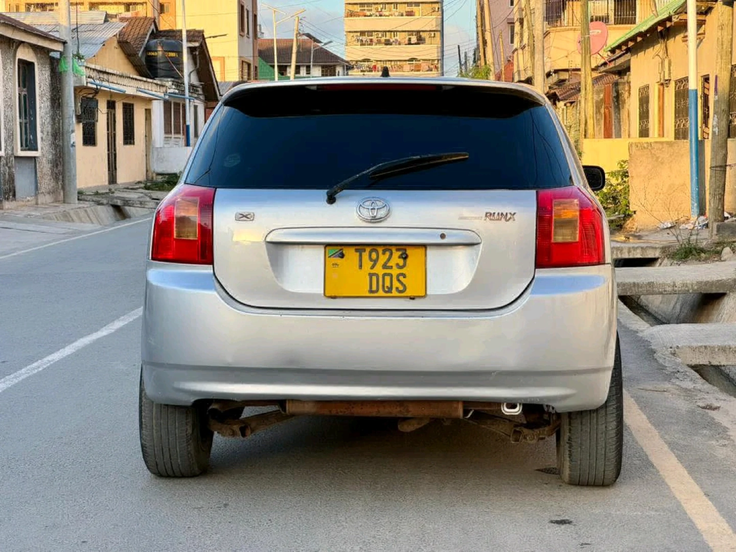 Toyota Runx 2001 Silver 1490 CC thumbnail 4