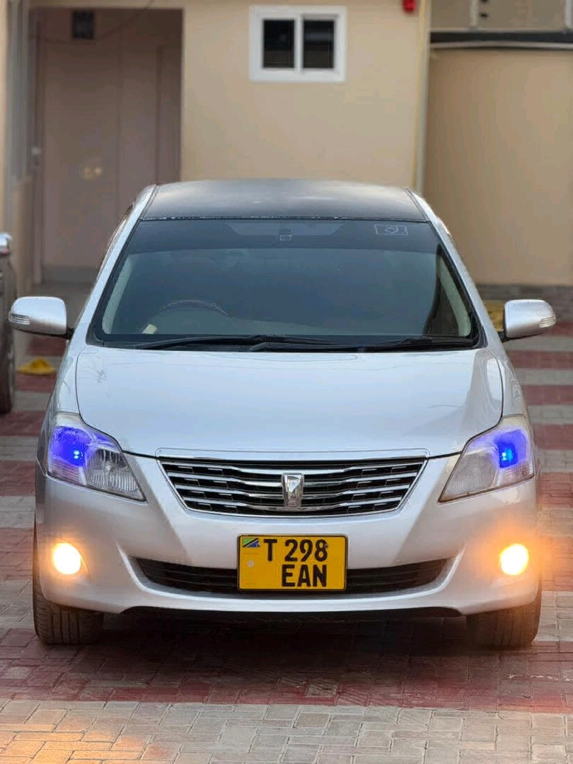Toyota Premio F Sedan 2009 Low Mileage