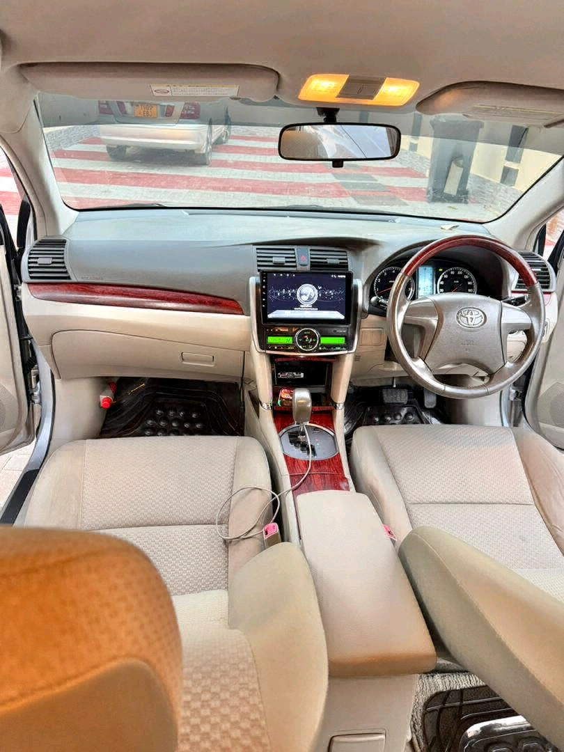 Toyota Premio F Sedan 2009 Low Mileage thumbnail 8