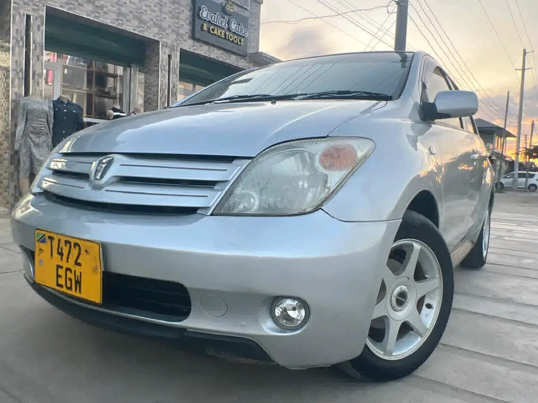 Toyota Ist (Reg EGW) - 2003 thumbnail 3