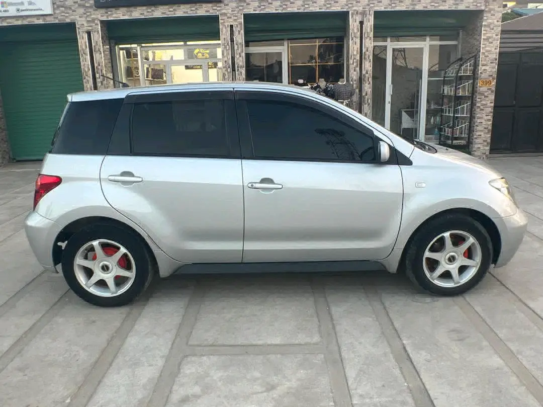 Toyota Ist (Reg EGW) - 2003 thumbnail 6