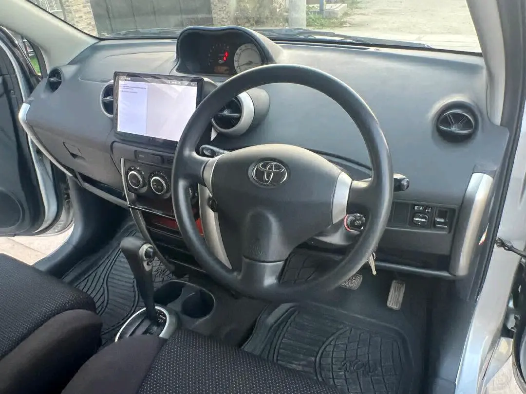 Toyota Ist (Reg EGW) - 2003 thumbnail 8